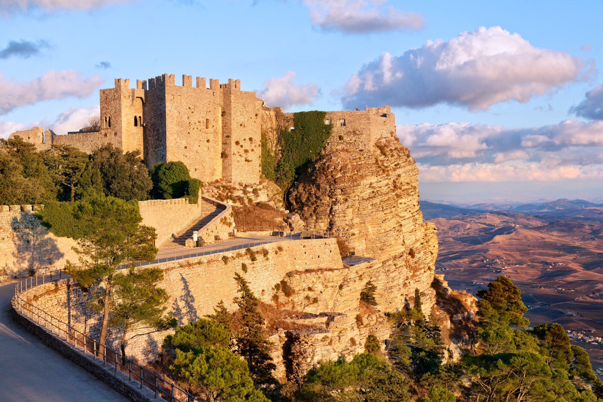 c848f1f0-da49-48ab-aae5-4ba4482a02a6-castello-erice